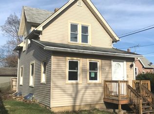 210 Percy St, Elgin, IL 60120