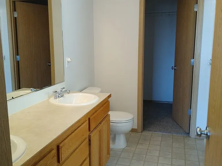 9511 W Caelen Ave — Photo 16