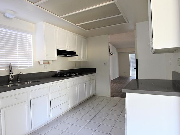5th image of 419 E Holyoke Pl