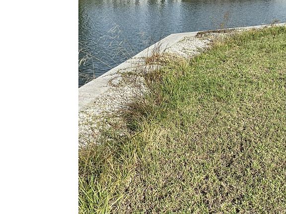 2nd image of 641 Blackmore Ct Lot 1