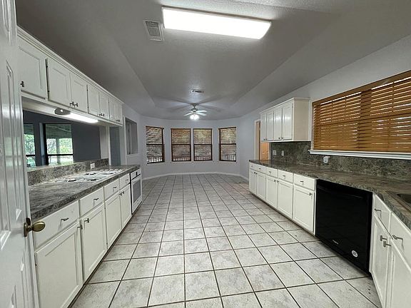 5th image of 5001 Blue Bluff Rd