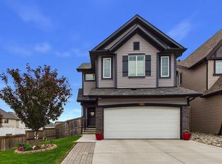 8 Sage Bank Rd NW, Calgary, AB T3R 0J7