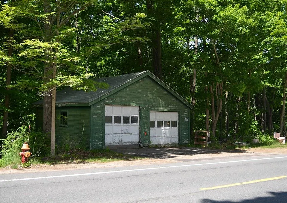 Building Photo 4