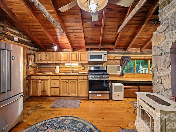 6th image of this home