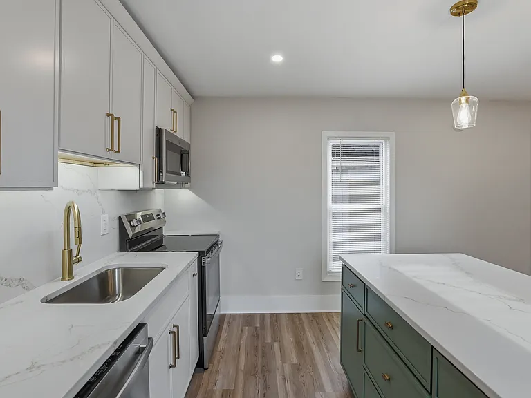 319 E A St #1 — Photo 11