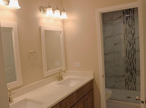 4th image of 518 Carriage Ct #A