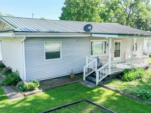 24 W Clinton St, Logansport, IN 46947
