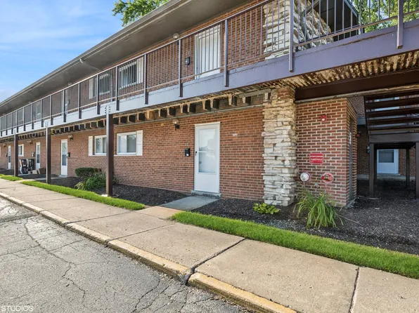 1815 Whitechapel Dr APT 1E, Mount Prospect, IL 60056