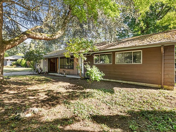 2nd image of 16509 Lake Hills Blvd