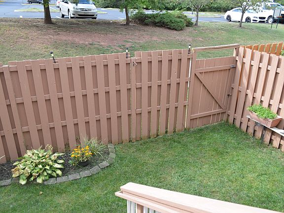 4th image of 44162 Mossy Brook Sq