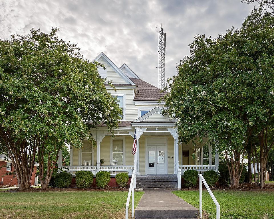 509 N Main St, Tuscumbia, AL 35674 Zillow