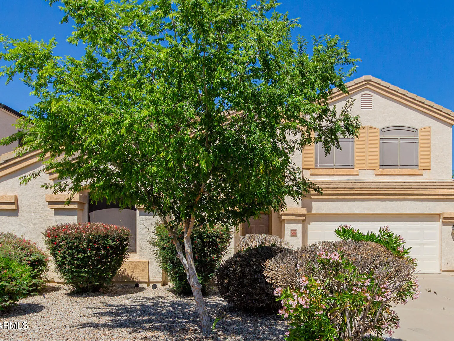 5 bed, 3.0 bath, 2895 sqft, $2,495 — Photo 2