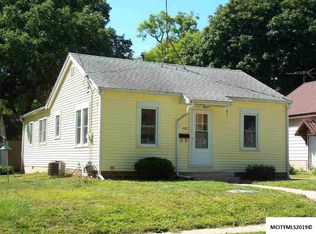 1410 N Hampshire Ave, Mason City, IA 50401