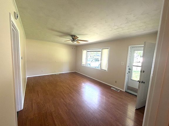 4th image of 1404 Glendale Dr