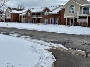 28230 S Pointe Ln, Chesterfield, MI 48051