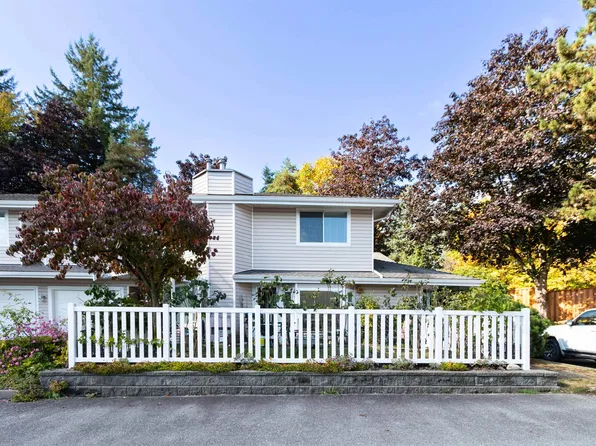 1190 Falcon Dr #35, Coquitlam, BC V3E 2L2
