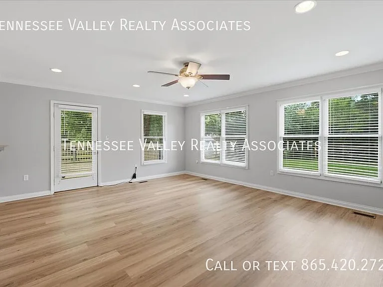 729 Waco Rd — Photo 13