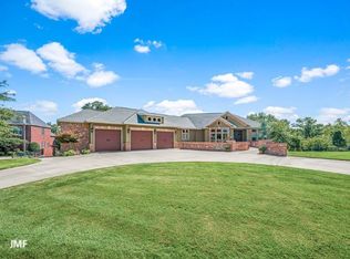 908 NW Princeton Sq, Bentonville, AR 72712