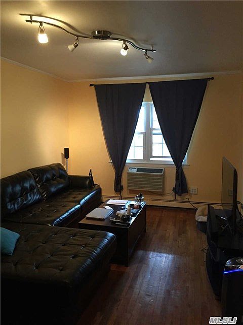 1st image of 2431 23rd St