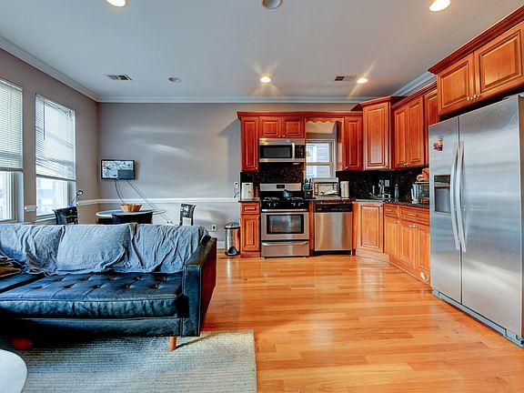 2nd image of 572 Liberty Ave Floor 2