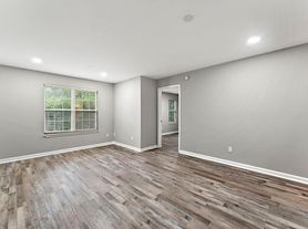 8373 Thomas Rd