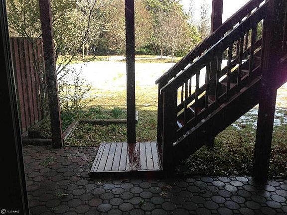 3rd image of 43887 Sandburg Sq