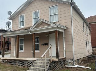 120 N 7th St, Hannibal, MO 63401