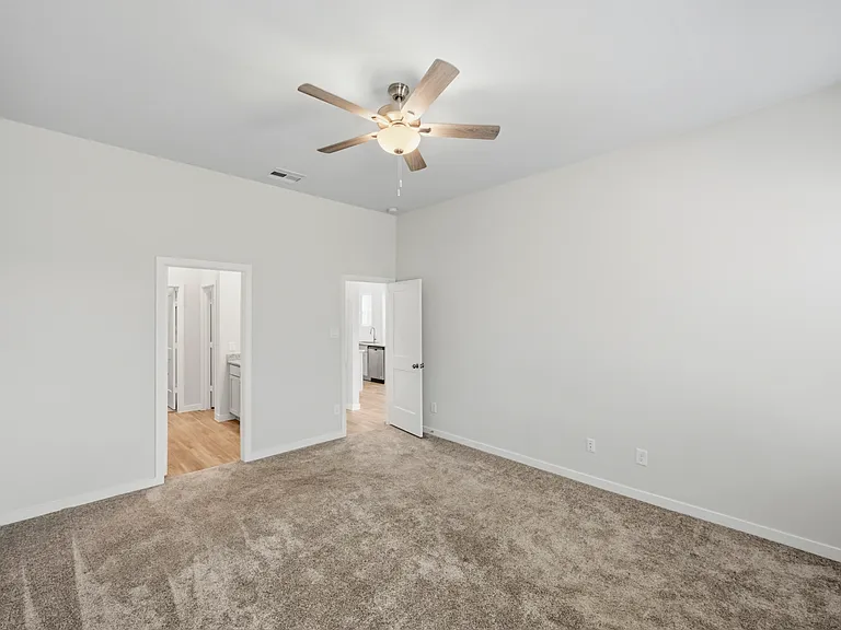 21106 Armstrong County Dr — Photo 10