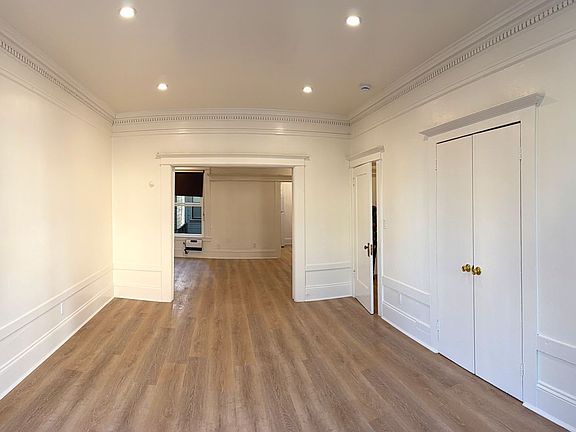 5th image of 673 Oak St #1