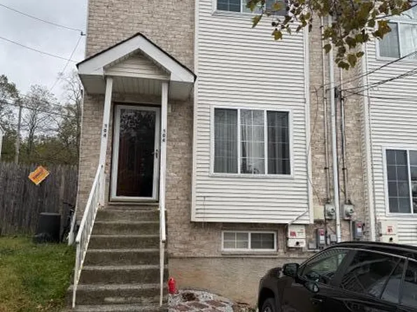 104 Arnold St, Staten Island, NY 10301