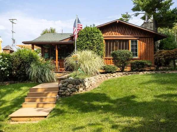2652 Franklin Ct, Clarklake, MI 49234