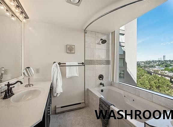 2nd image of 1065 Quayside Dr #1101