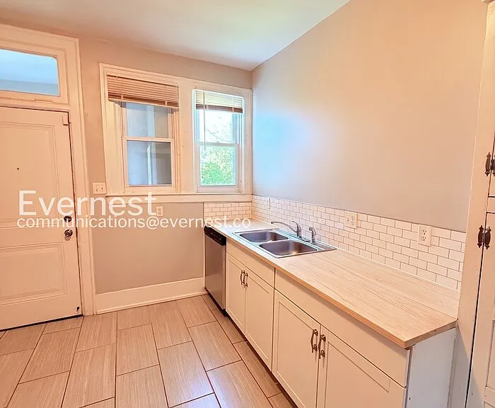 9429 Brush St #2B — Photo 3