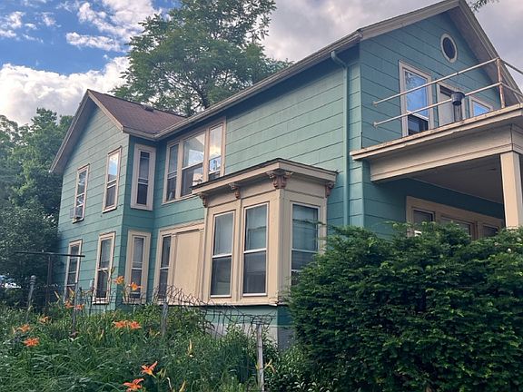 2nd image of 512 E Johnson St #1