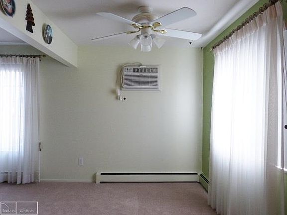 5th image of 19821 Arthur St APT 137