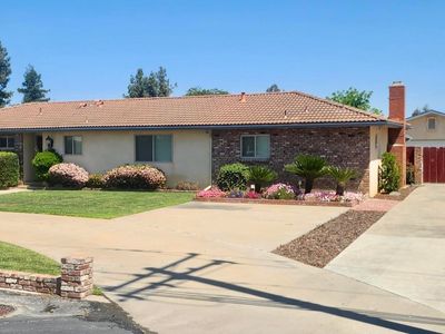 8799 14th Avenue, Hanford, CA, 93230