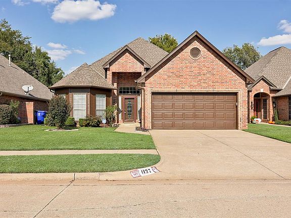 4th image of 1137 Pinehurst Dr