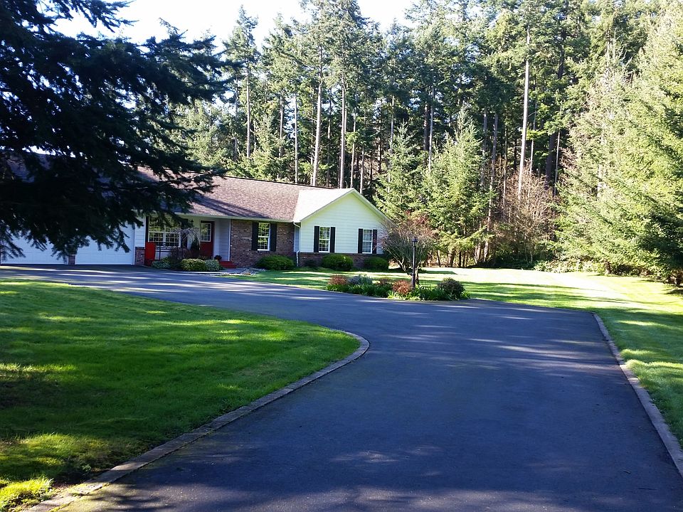 1st image of 1933 Bonaparte Ln