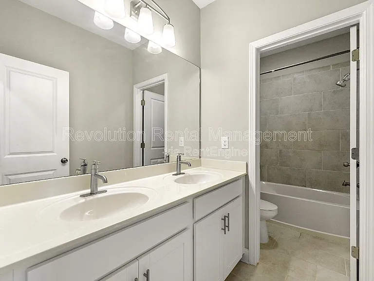 105 W Dixie Ave SE — Photo 28