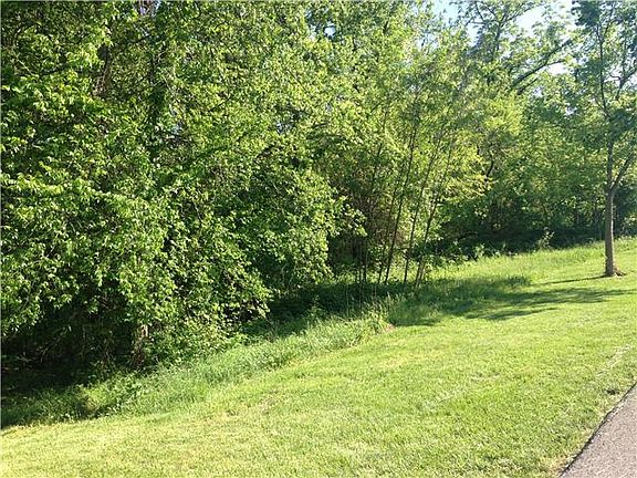 3rd image of 0 Oak Trail Dr