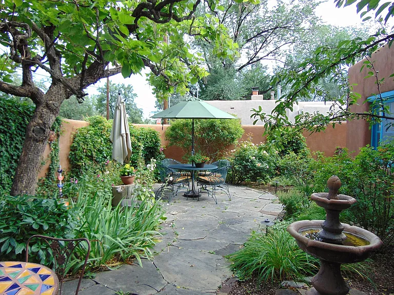 339 Delgado St — Photo 3