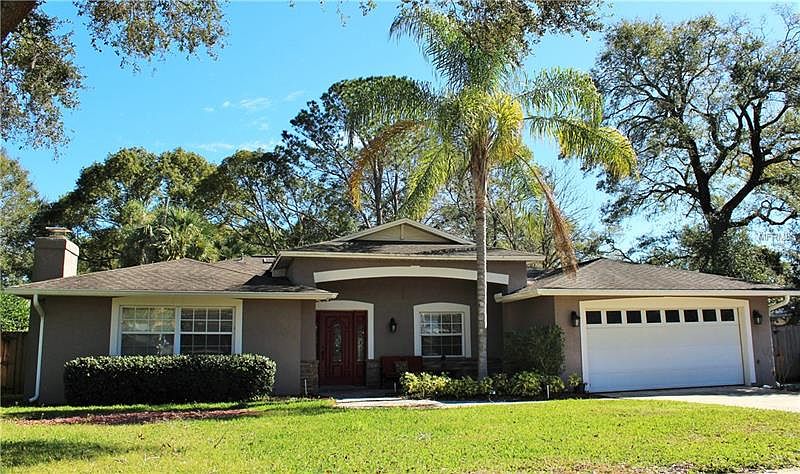 1st image of 135 Rose Briar Dr