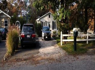 76 Riverside Ave, Flanders, NY 11901