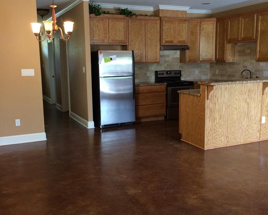 1st image of 307 Ash St
