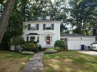 243 W Roxbury Pkwy, Brookline, MA 02467