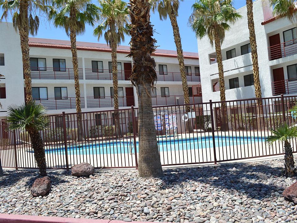 1st image of 1361 E University Ave APT 204