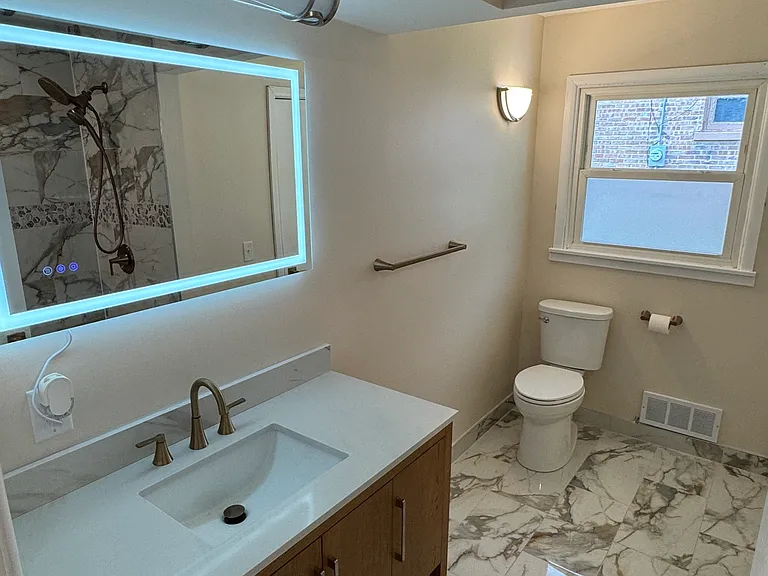 7100 W Fiebrantz Ave — Photo 2