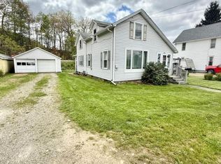 554 Oakland Dr, Warren, PA 16365