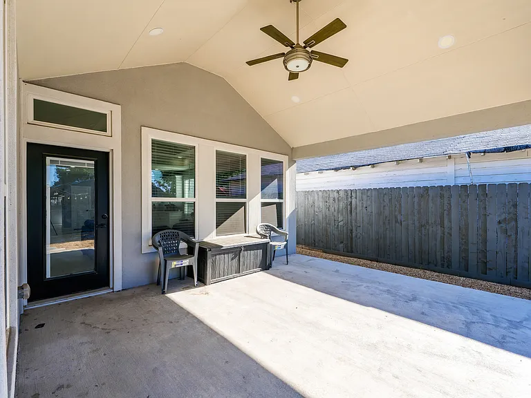3425 Shelley Blvd — Photo 41