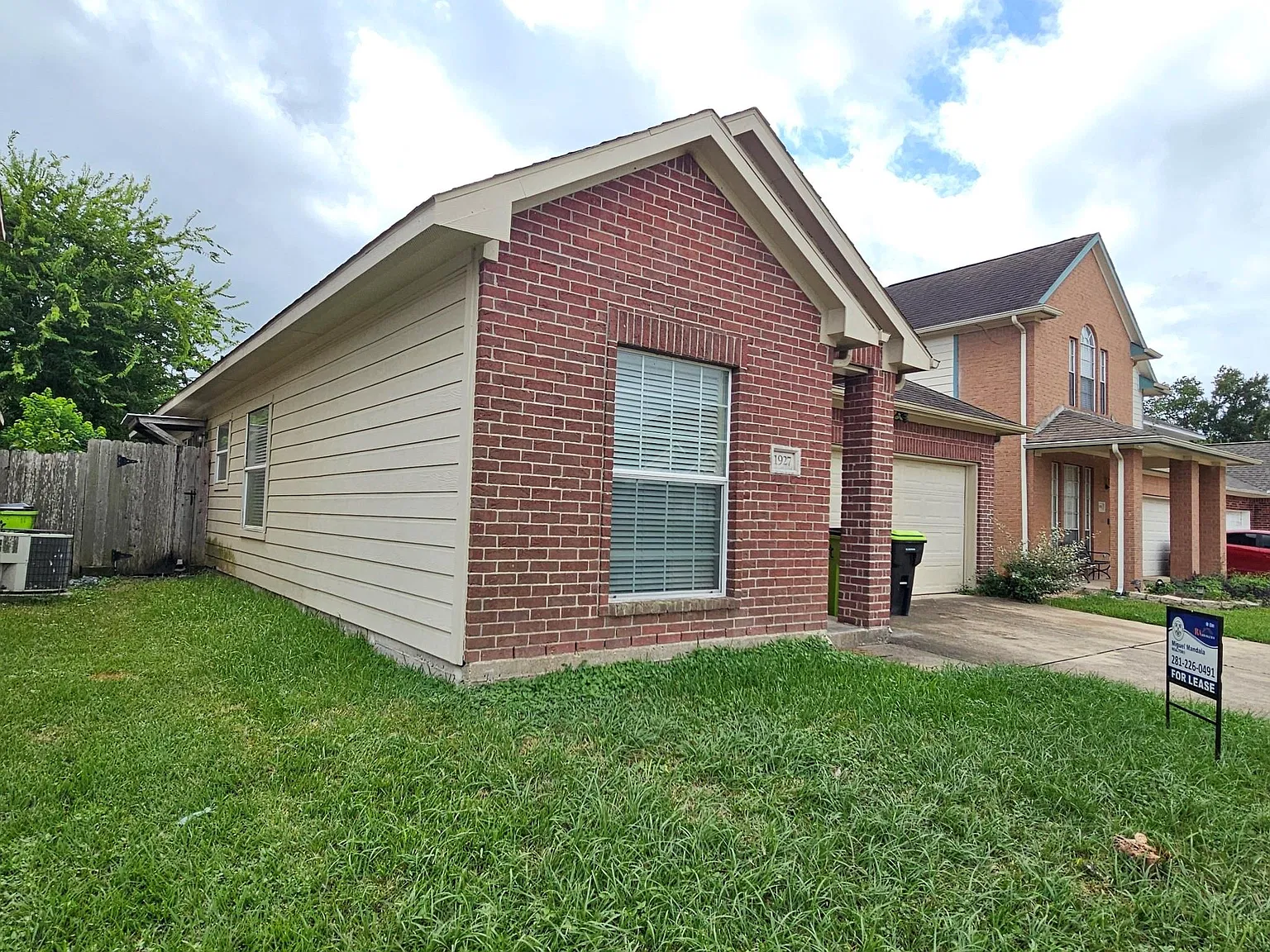3 bed, 2.0 bath, 1509 sqft, $1,800 — Photo 2